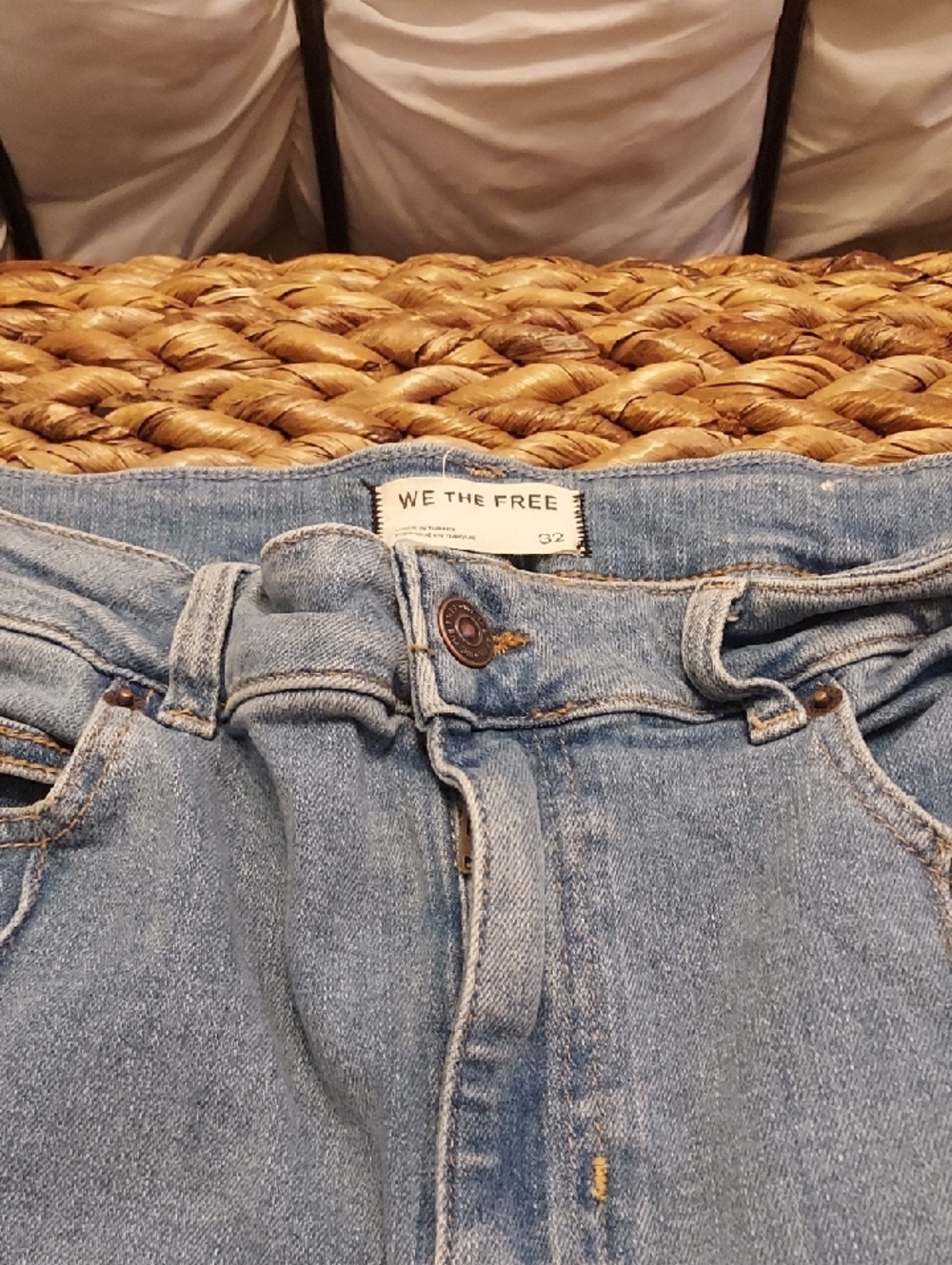 We The Free Light Wash High-Rise Capris Denim Jeans
